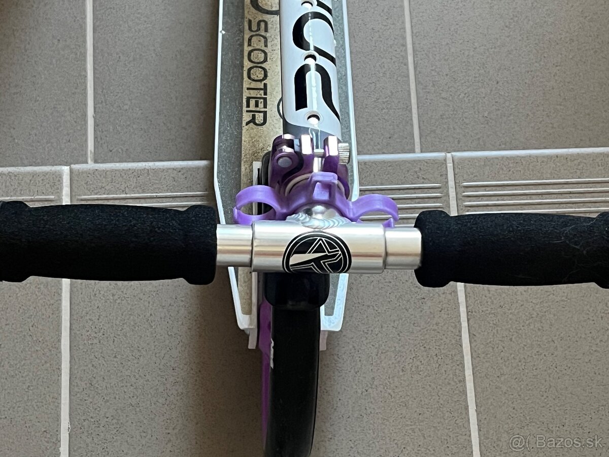 Kolobežka Nils Extreme 200 - 3