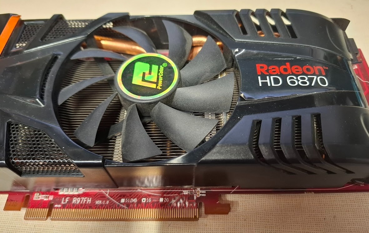 Radeon HD6870 1GB GDDR5 - 3