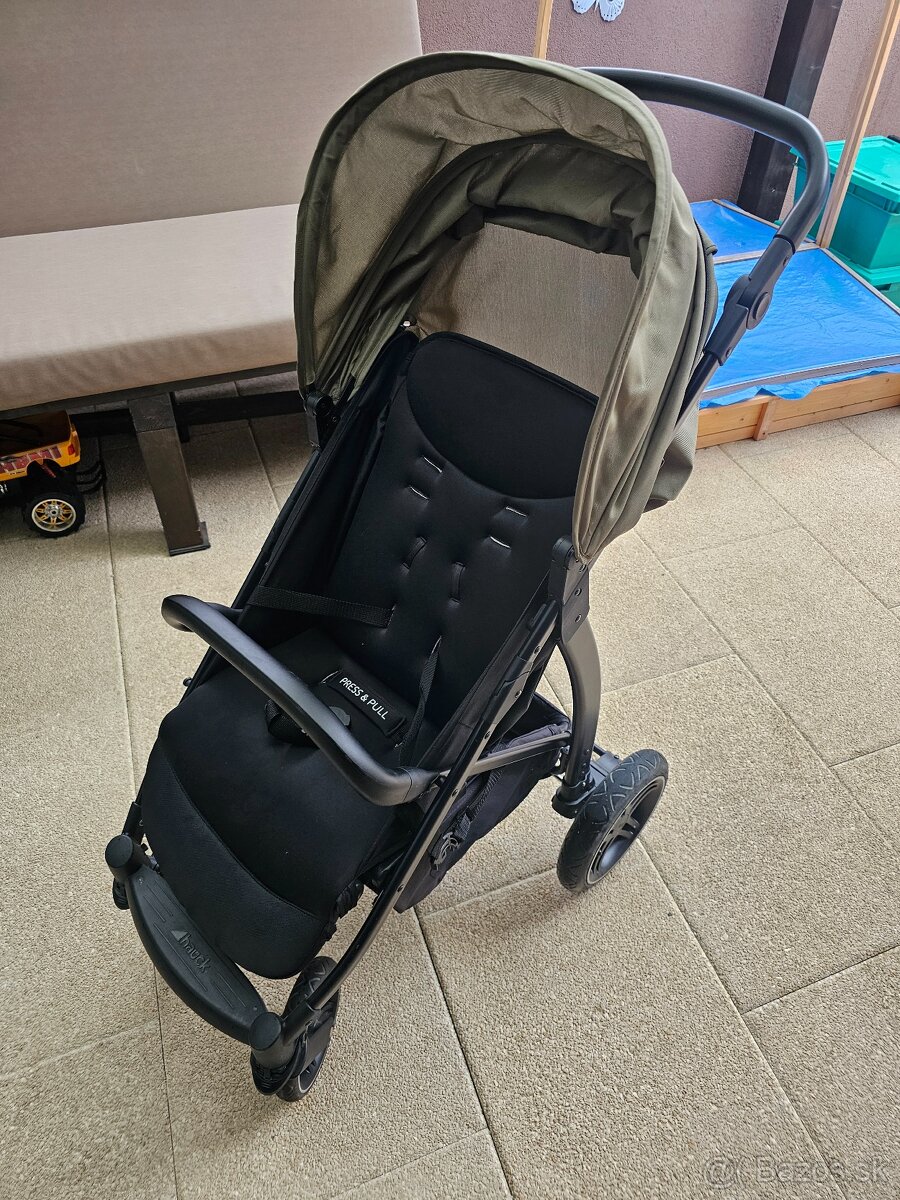 Hauck Rapid 4D olive - 3