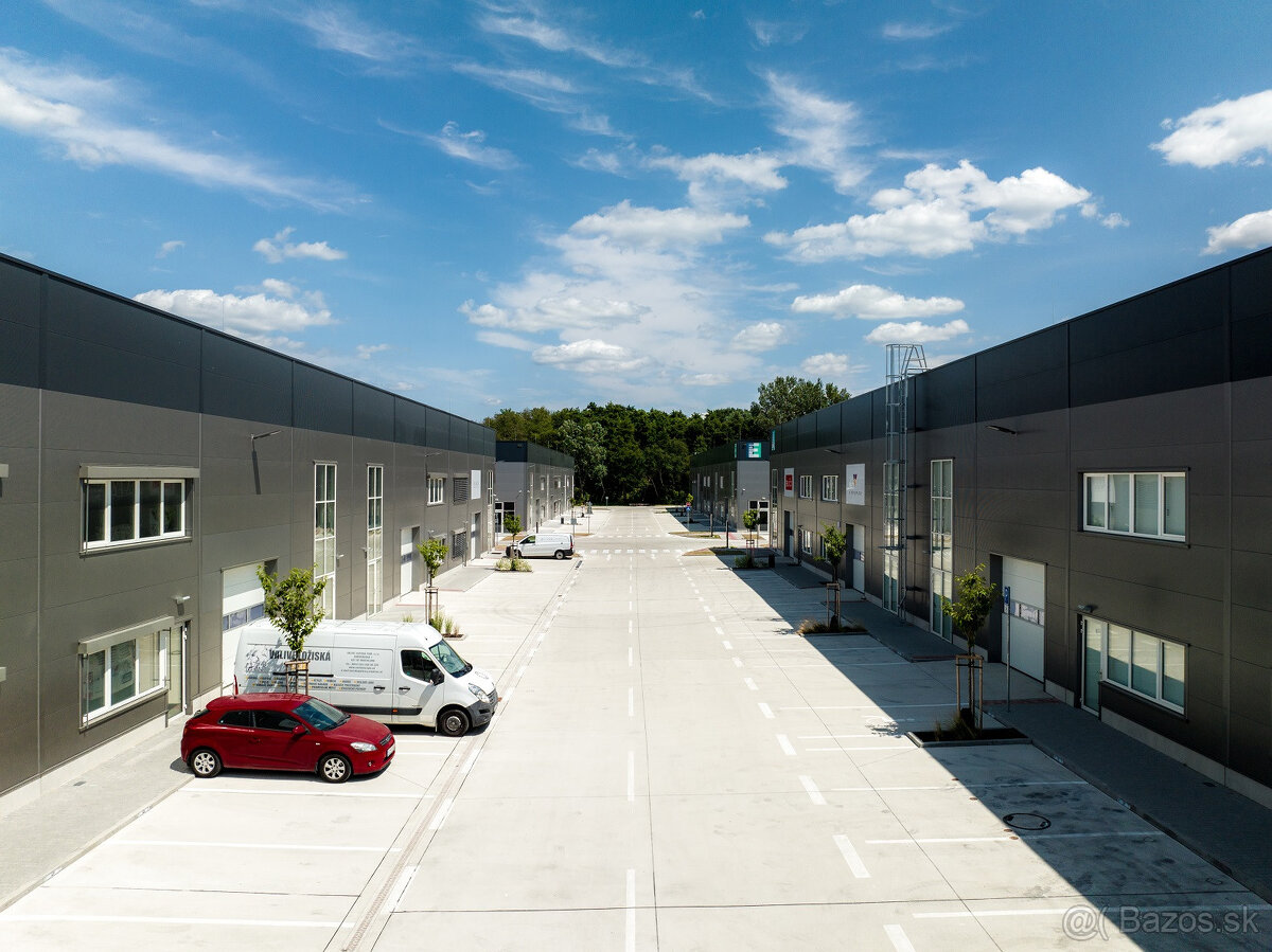 Prenájom výrobno-skladového priestoru 900 m² v časti Bratisl - 3