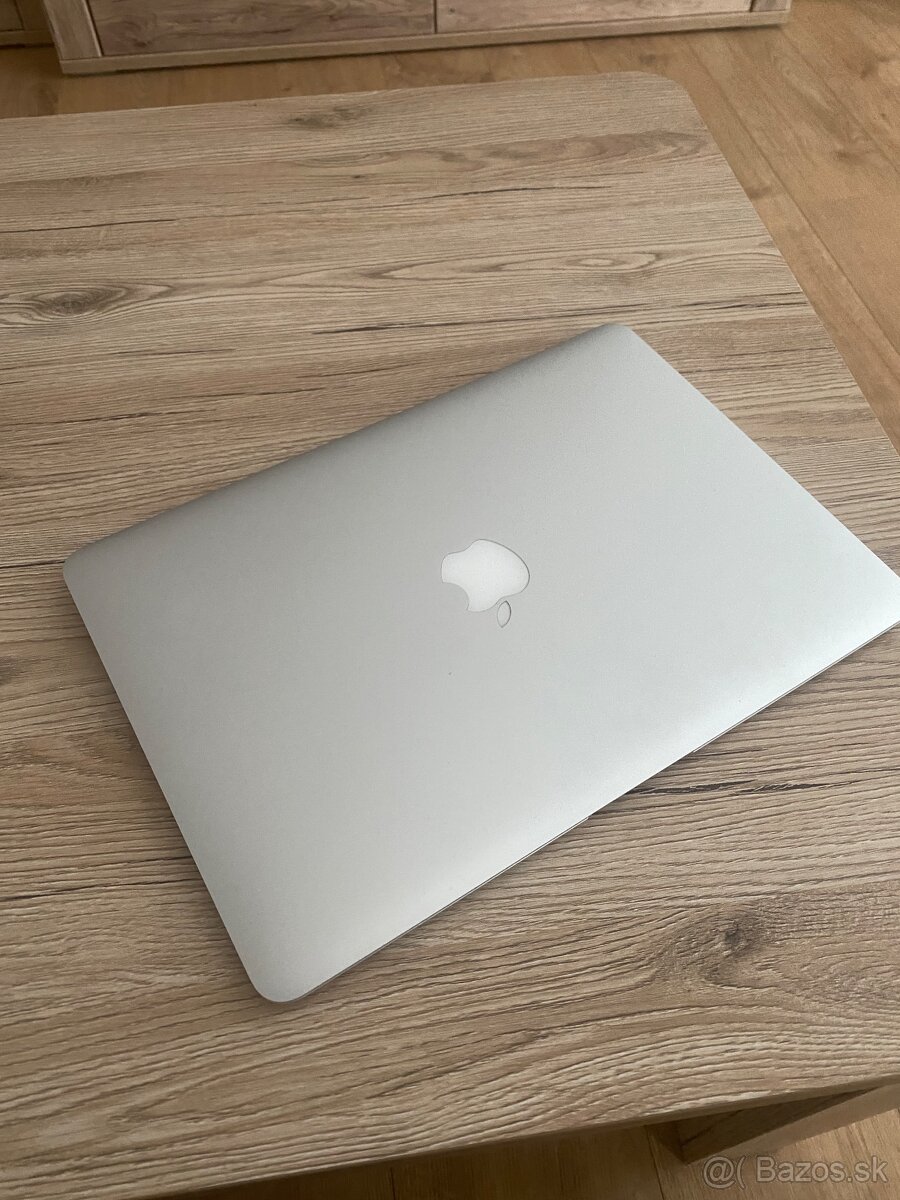 MacBook Air 13" (2017) - 3