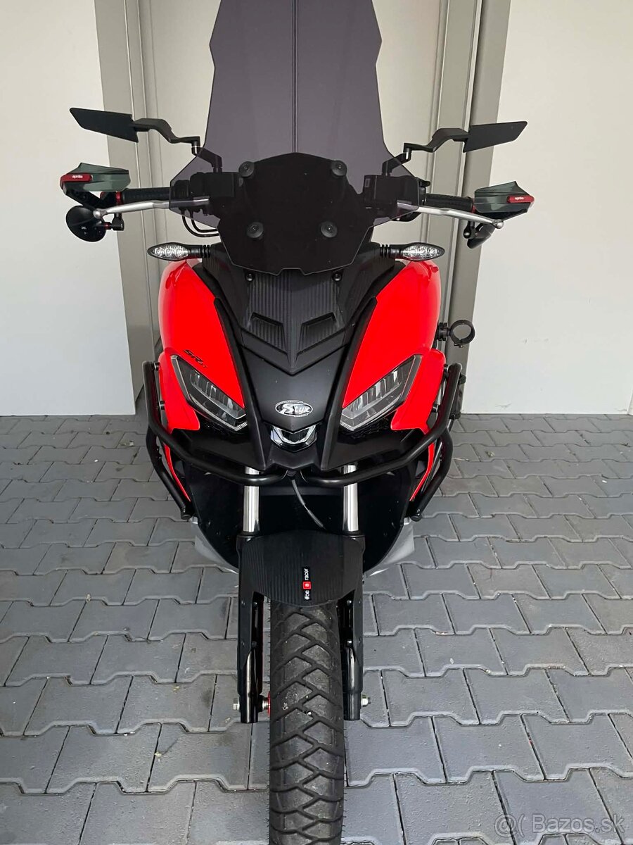 Aprilia SR GT 125 - 3