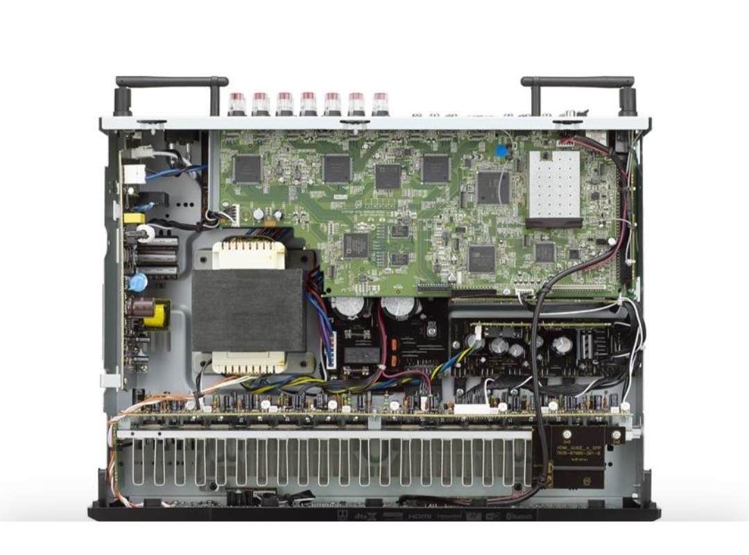 Predám AV receiver Marantz 1607 - 3