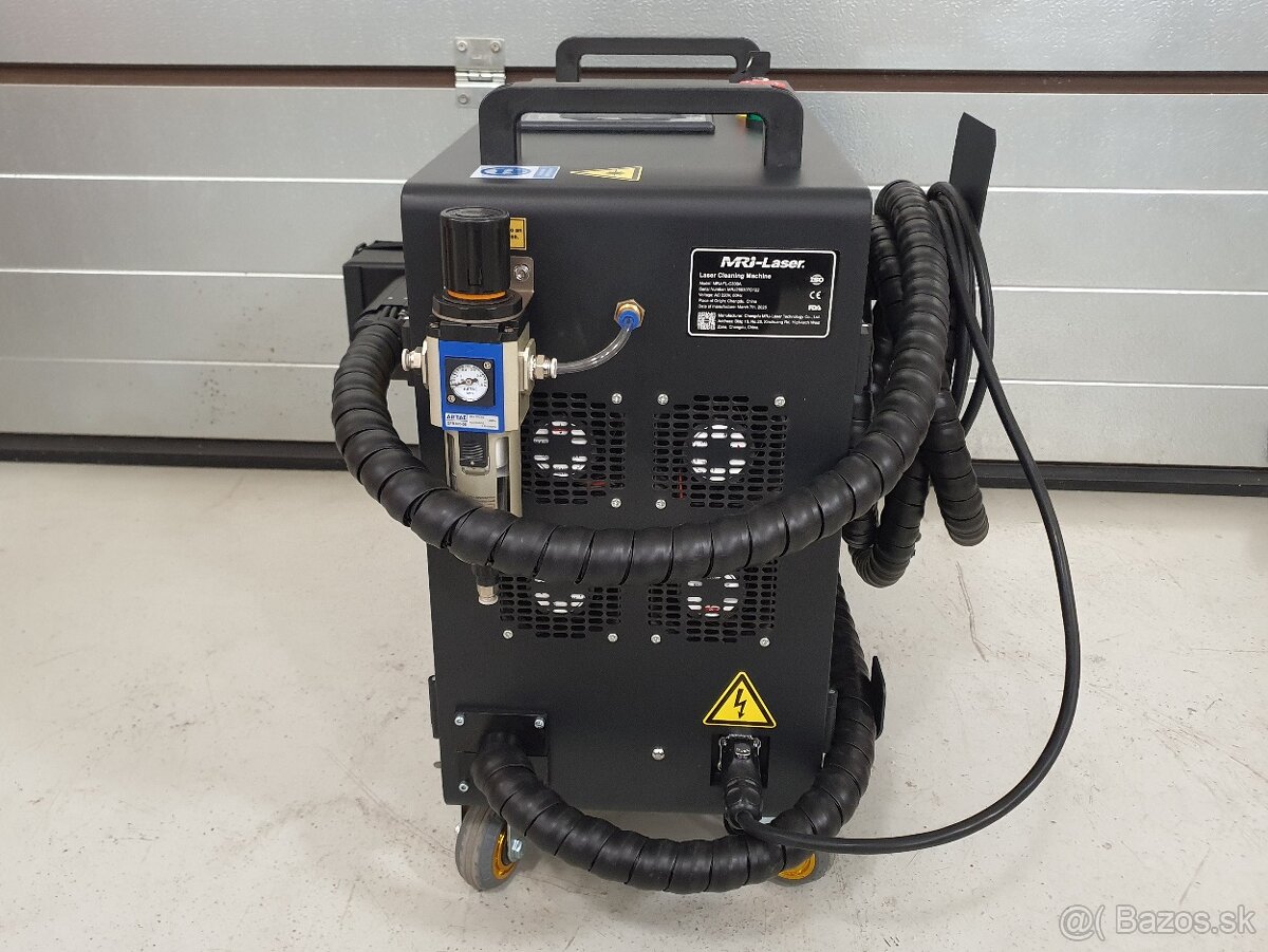 Čistiaci pulzný laser 300W, pulzná energia 5mJ - 3