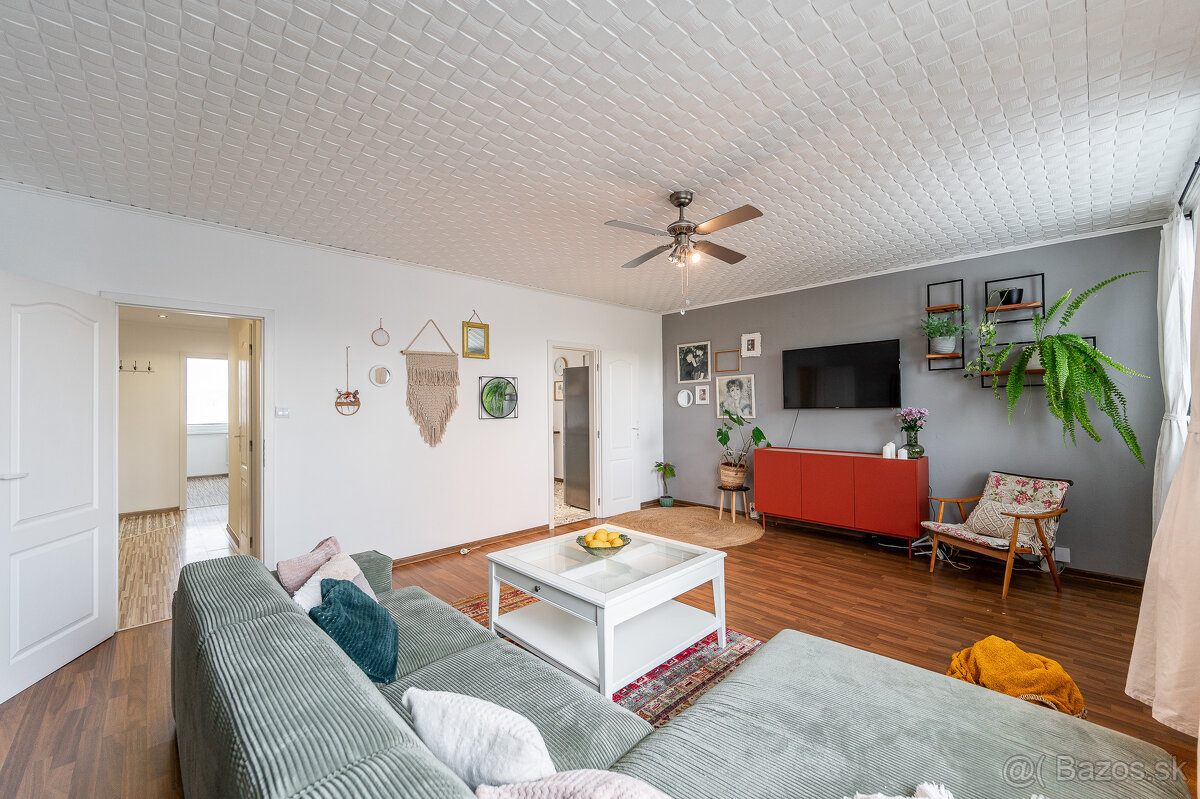 Na prenájom 3-izbový byt - Košice, Ružová ulica - 3