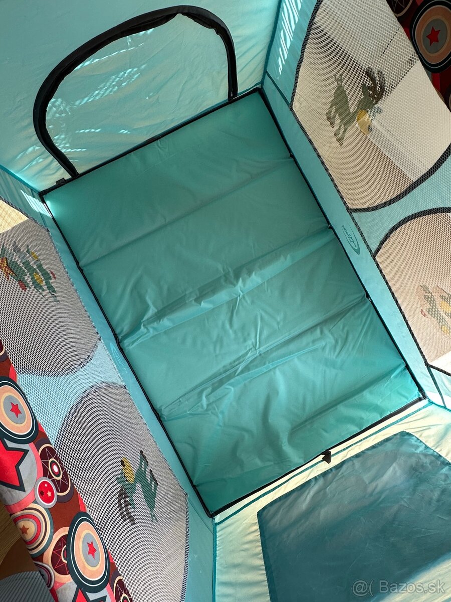 Skladacia cestovná postieľka - 3