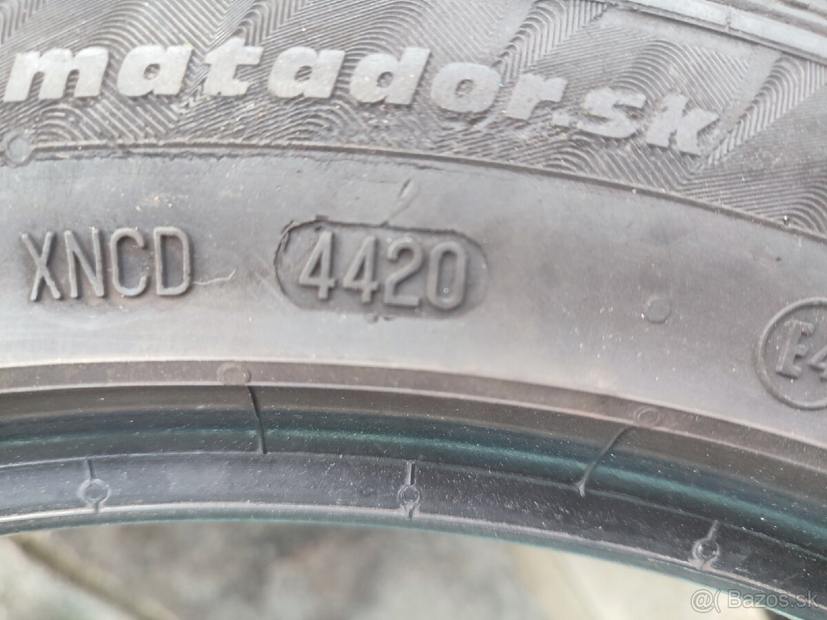 Predám zimne gumy 225/45 R17 4kusy vzor 6mm - 3