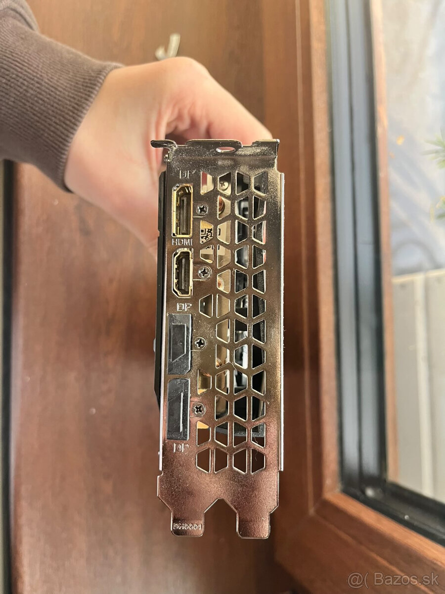 Gigabyte GeForce GTX 1660 GAMING OC 6G - 3