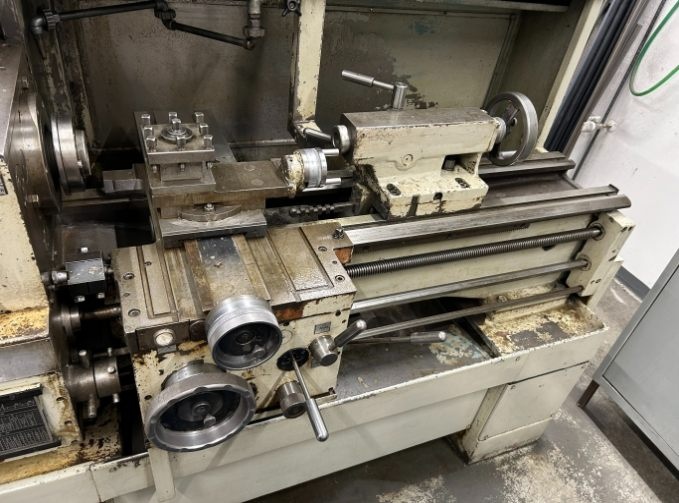 Použitý soustruh SUI 32/750, r. v. 1990 - 3