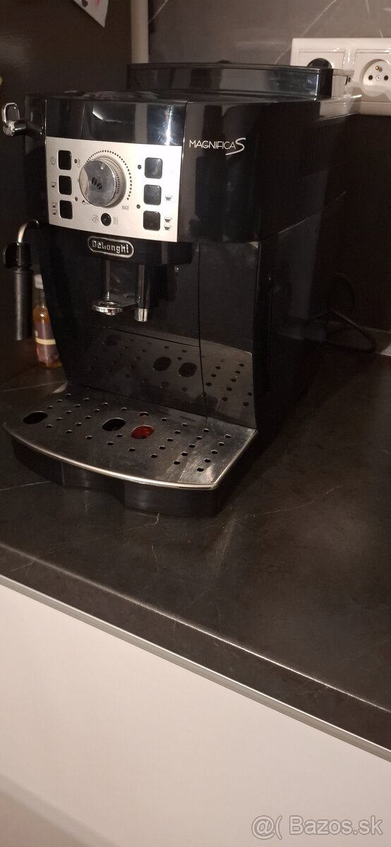 Kavovar Magnifica S - 3