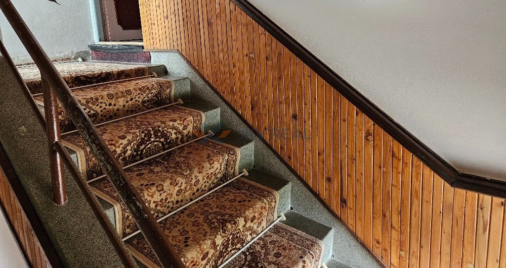 Veľký rodinný dom BOJNICE - viac možností využitia - 3