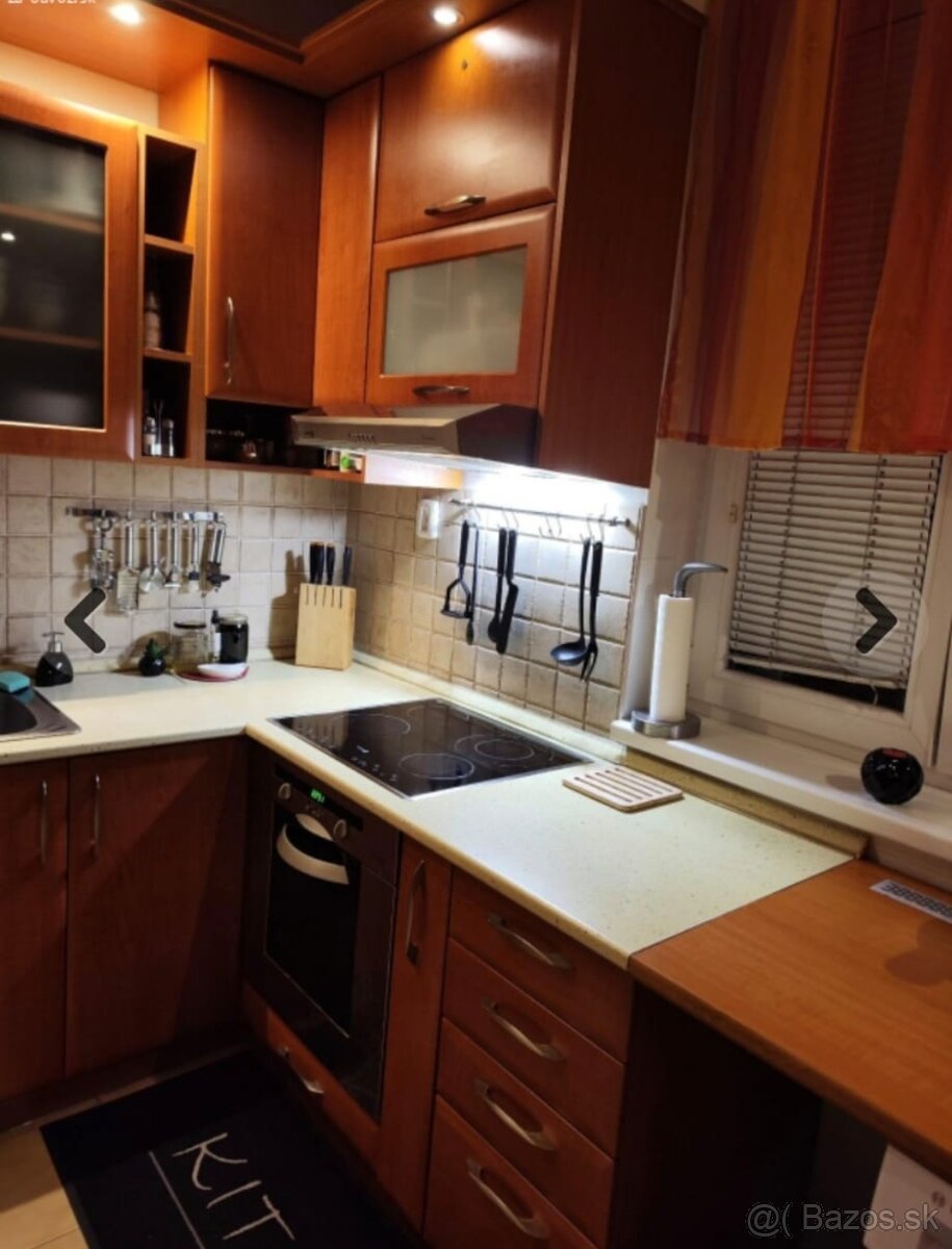 Kuchynská linka - 3