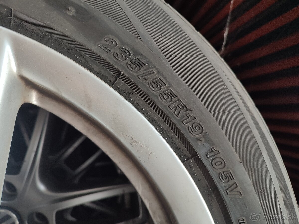 235/55/R19 - 3