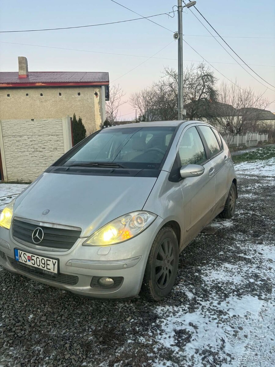 Mercedes Benz A180 - 3