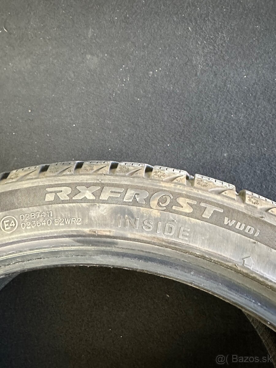 245/40 R19 zimné - 3