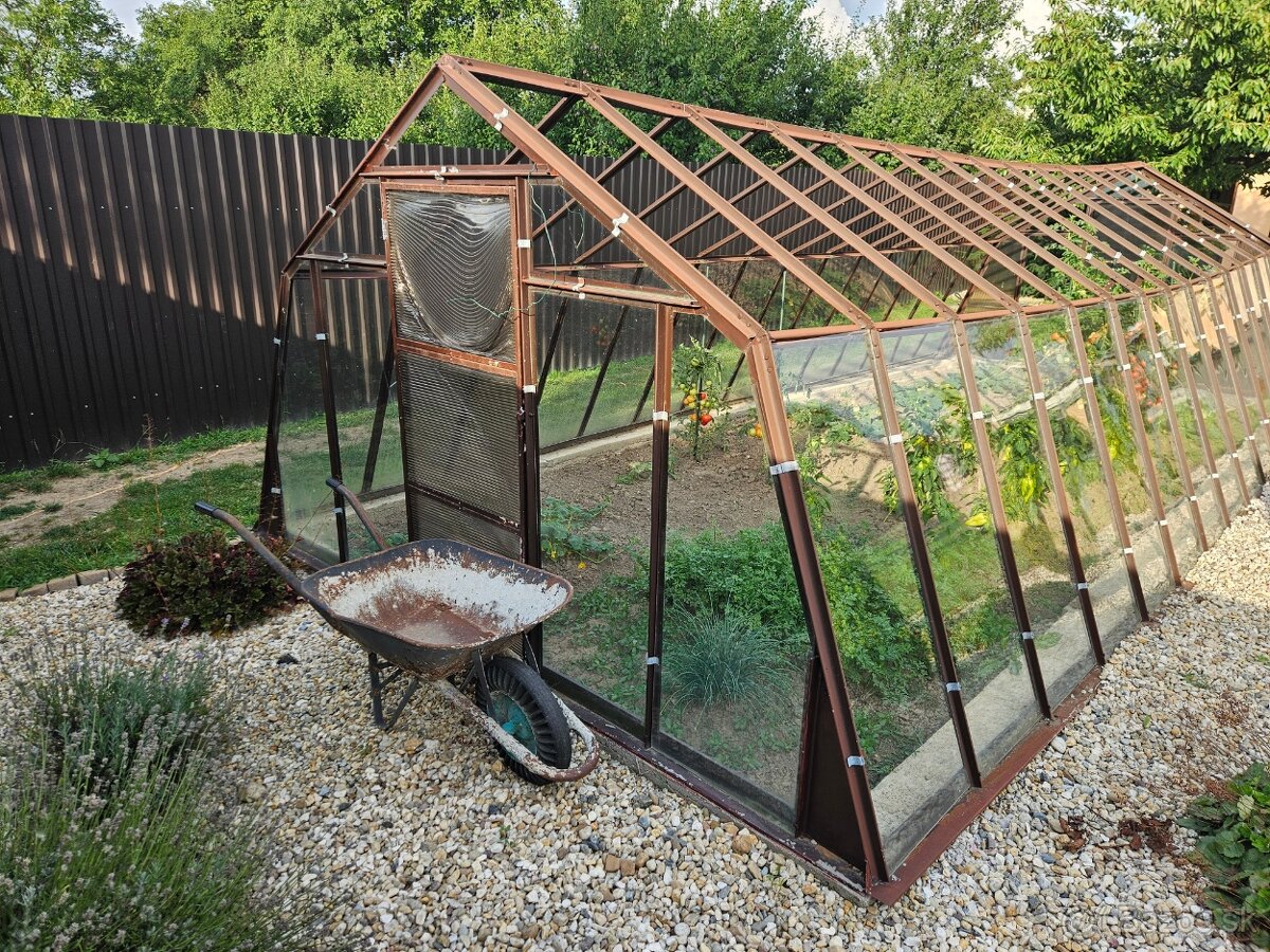 Predám skleník - 3