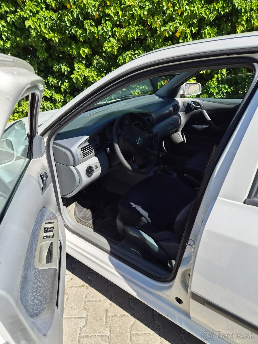 Predam škoda octavia 1.6 55 kw - 3