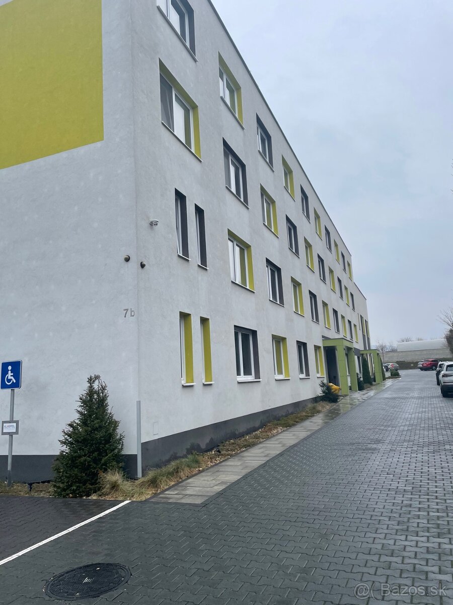 Prenájom OBCHODNÉ - KANCELÁRSKE priestory - 3