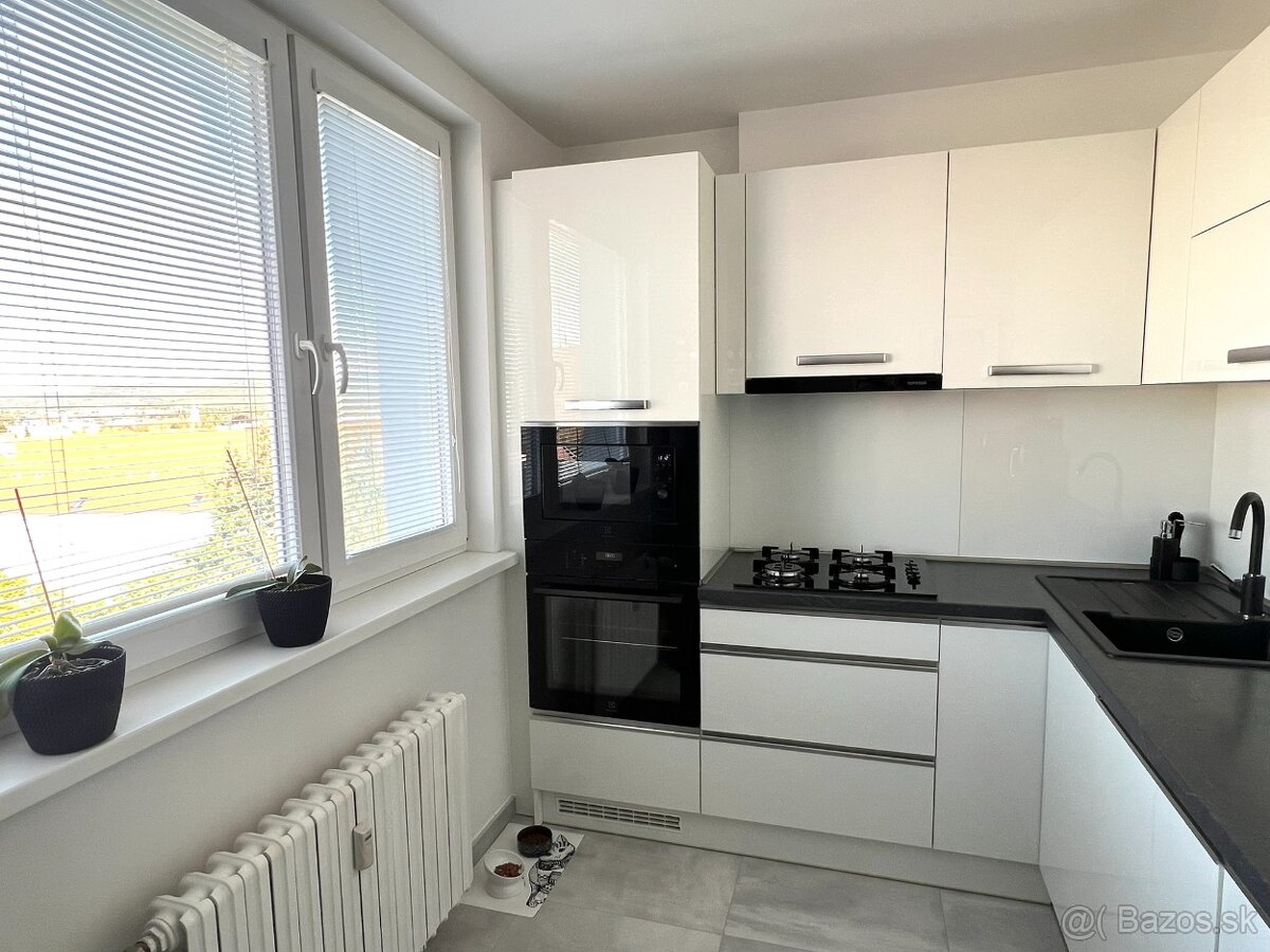 Na predaj 2 izbový byt po kompletnej rekonštrukcii - 3