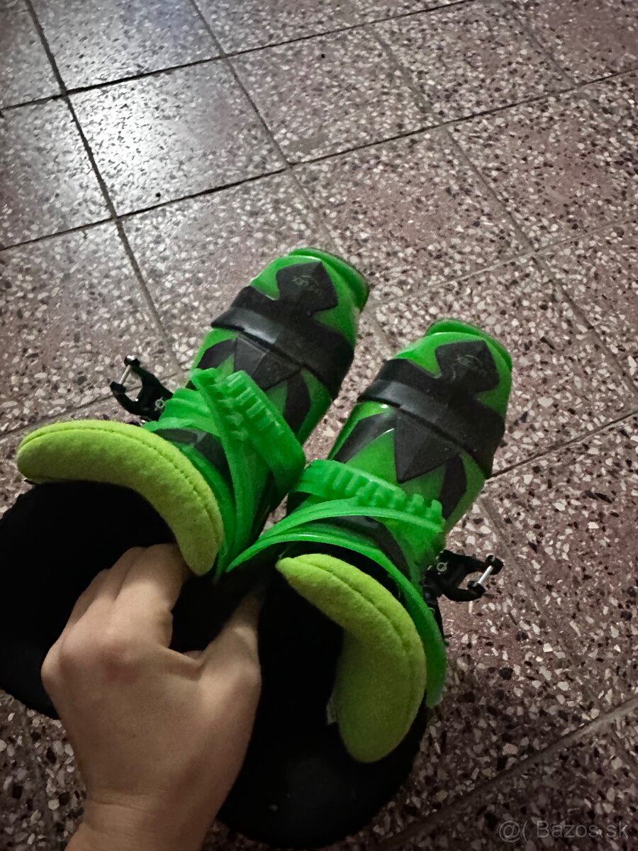 Detské lyžiarky Elan 32,5 zeleno-čierne - 3