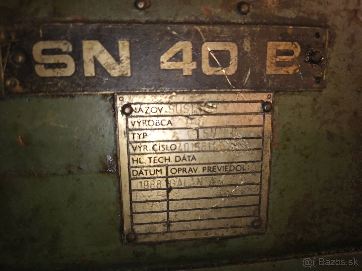 Predá sústruh SN 40B - 3