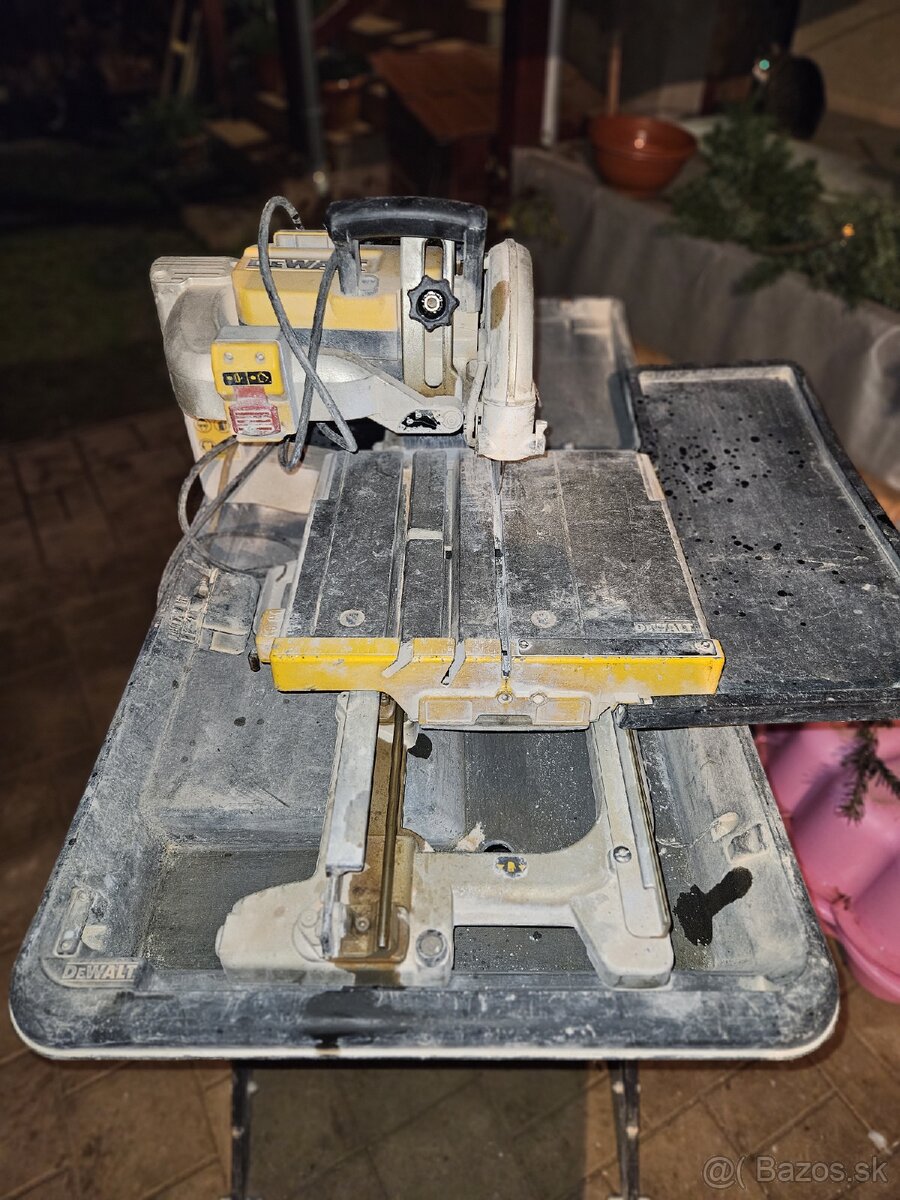 Predám vodnú pílu Dewalt - 3