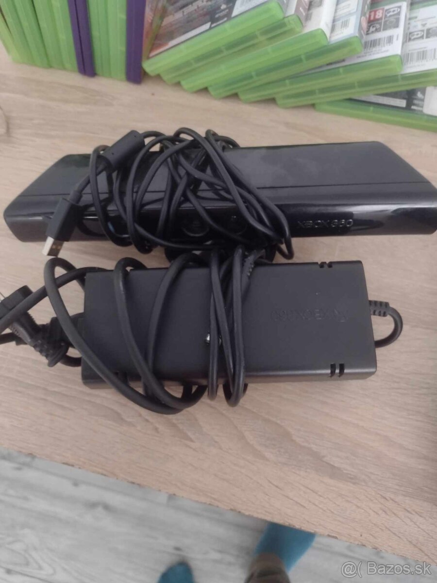 Predám Xbox 360 - 3