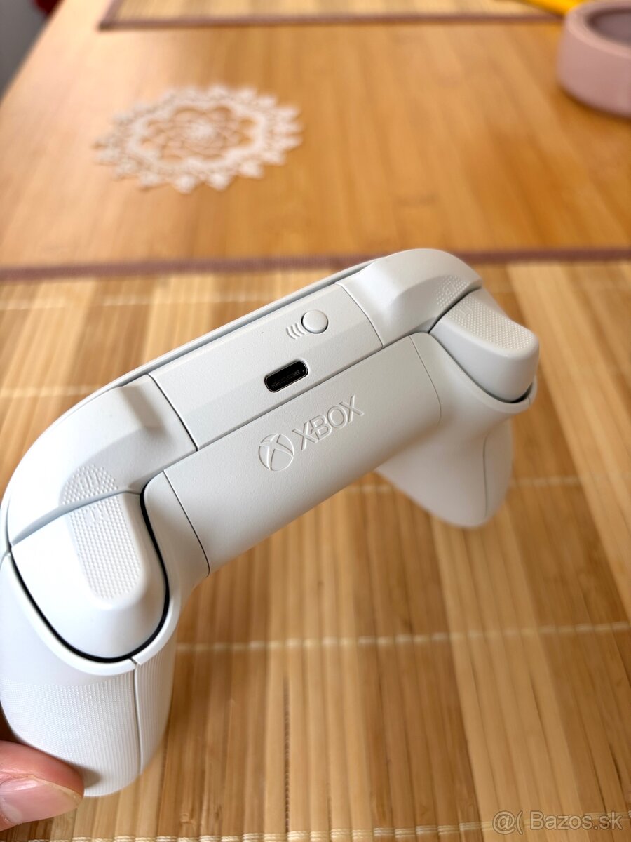 Xbox One / Series s / Series x ovládač - 3