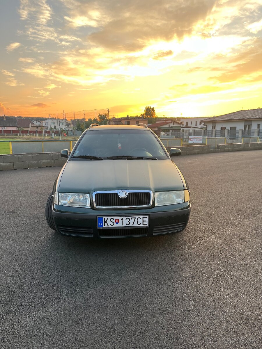 Škoda Octavia 1 - 3