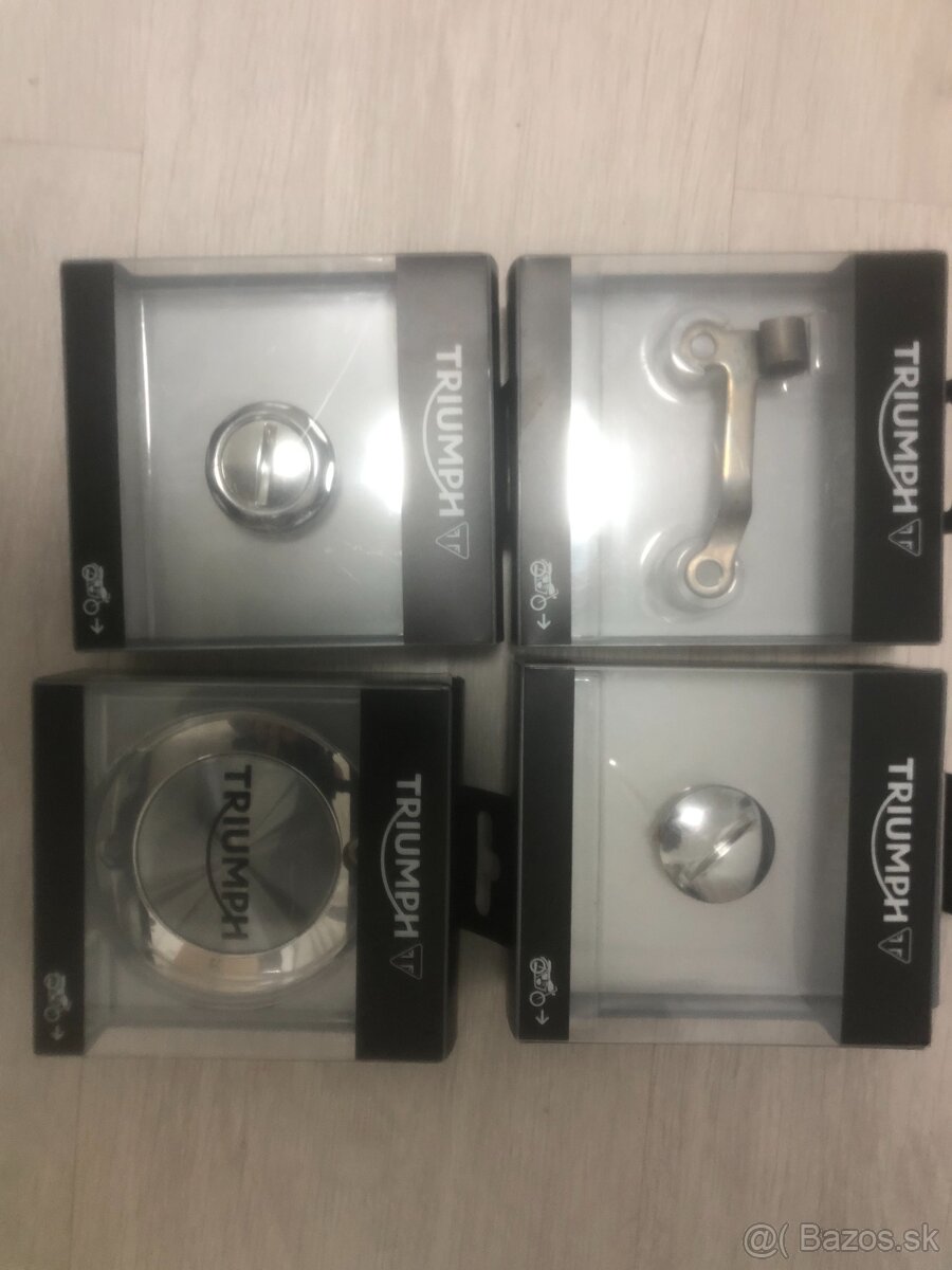 Triumph Bonneville T120 Black edition doplnky NOVE - 3