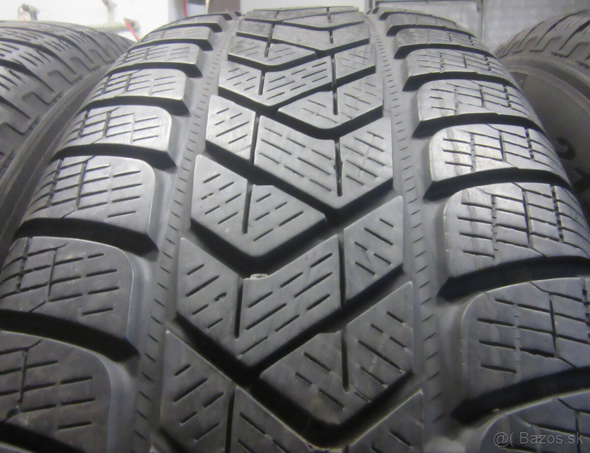 R17 Zimná sada TIGUAN rozteč 5x112 215/65R17 PIRELLI - 3