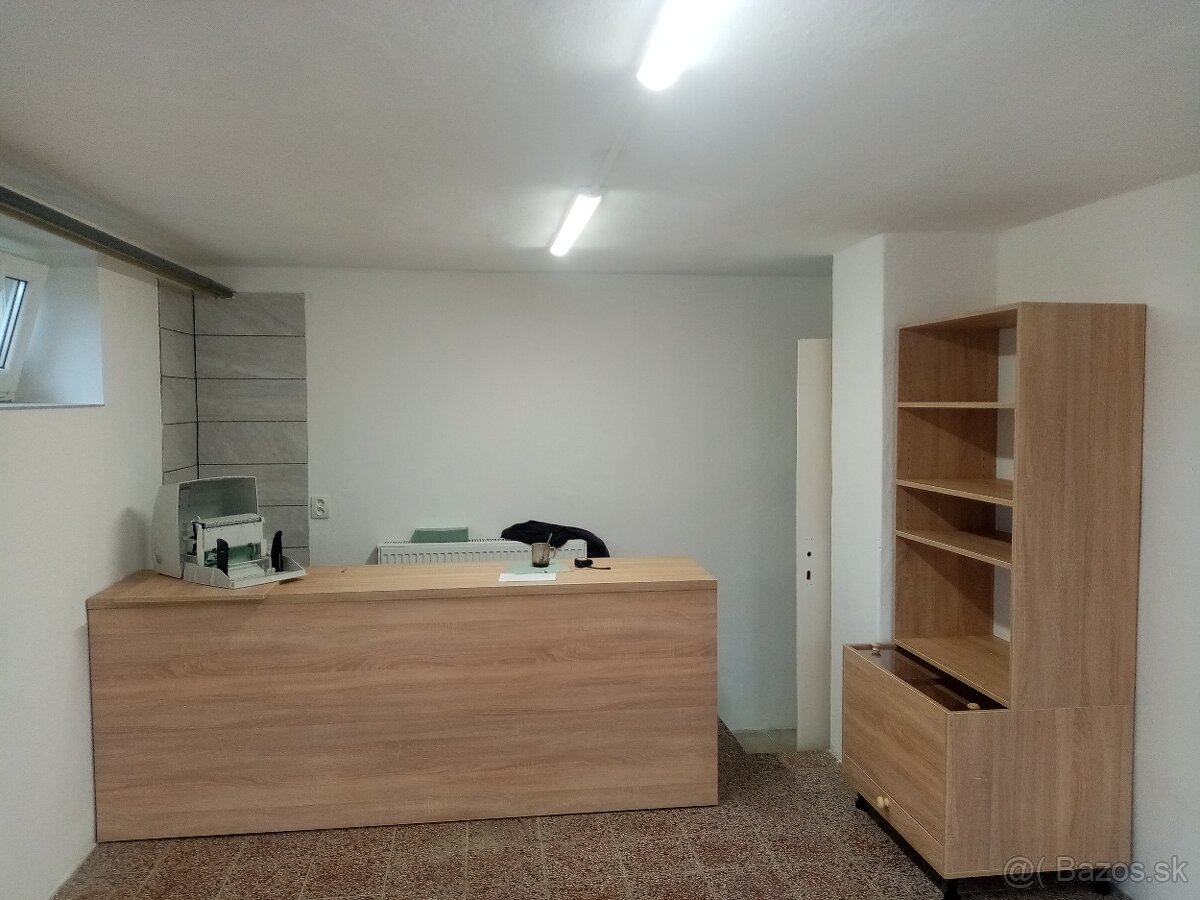 Nábytok do predajne - 3