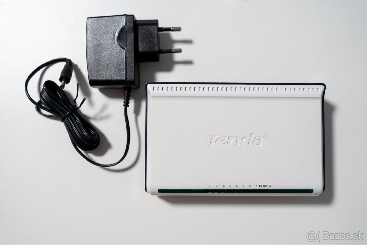 Predám Tenda switch 100M 8xRJ45 - 3
