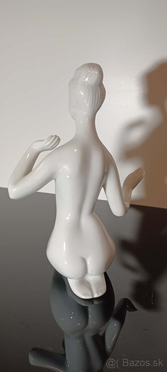 Nádherný porcelánový Akt Royal Dux bez poškodenia - 3