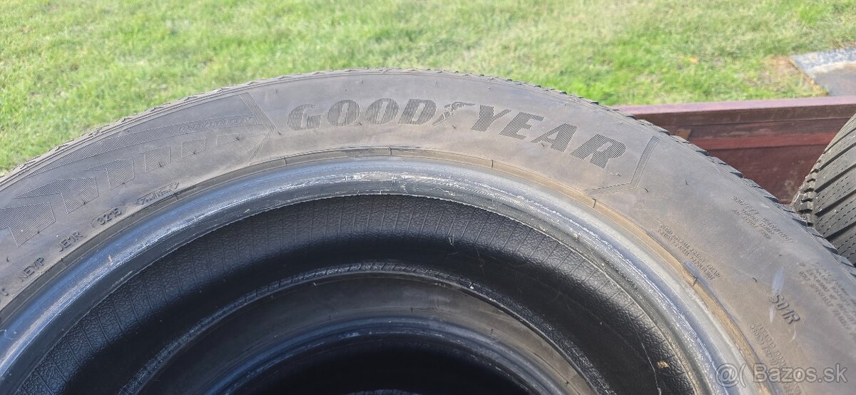 Goodyear Ultragrip 8 255/60 R18 - 3