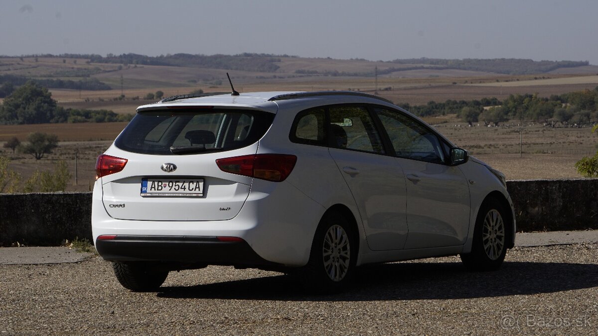 Predám Kia Cee'd SW 1.4 CVVT (2013) - 3