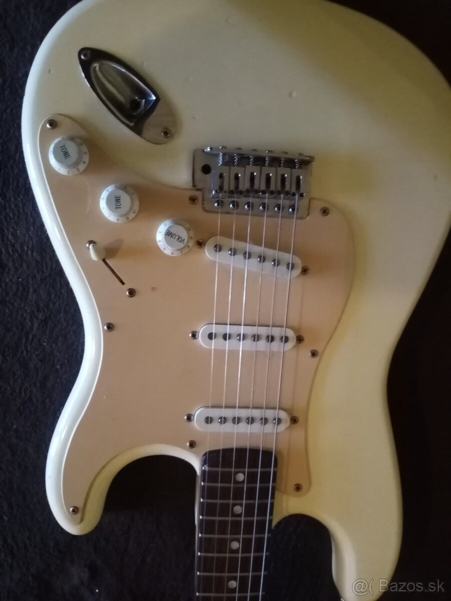 Elektrická gitara, squier bullet strat - 3
