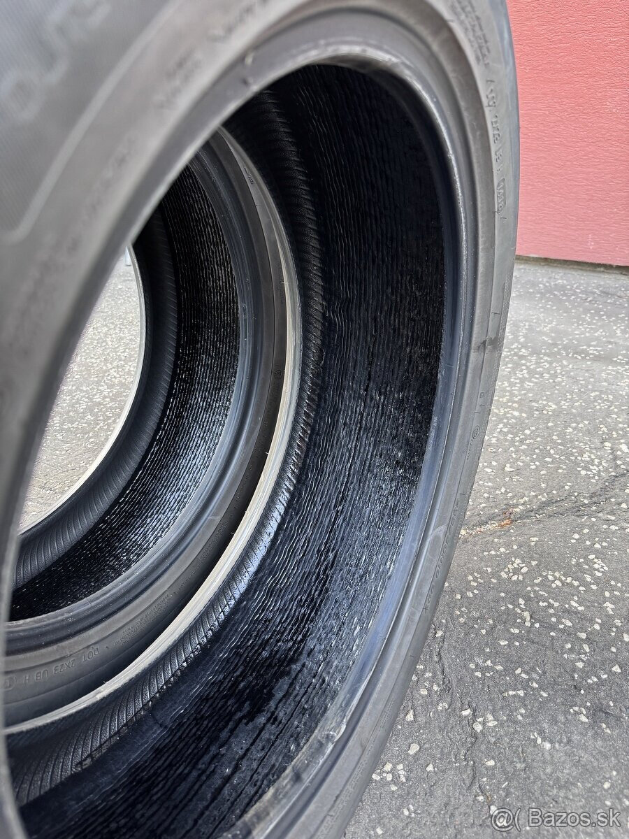 Predám 2 kvalitné pneu HANKOOK Ventus S1 EVO2 SUV 235/50 R19 - 3