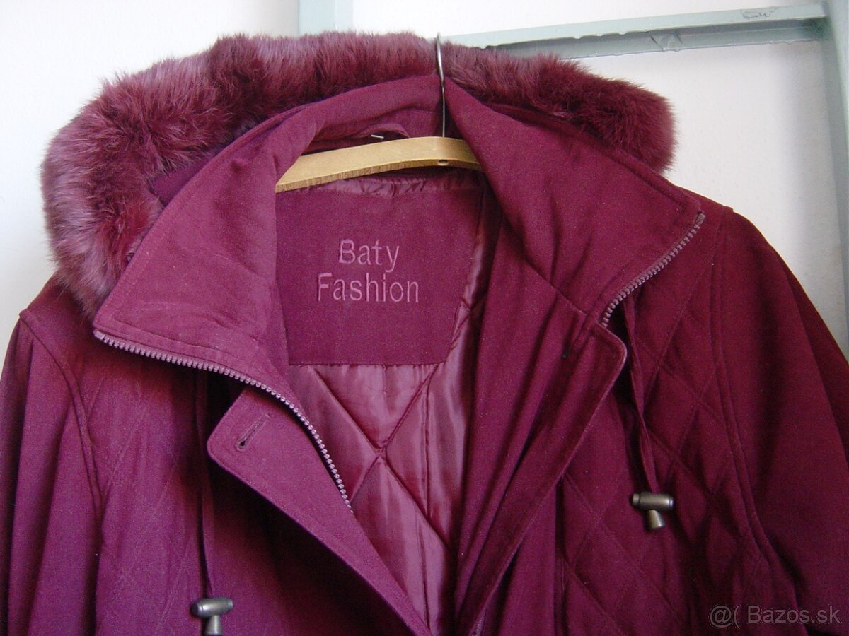 Dámska zimná bunda s kapucňou béžová - 3