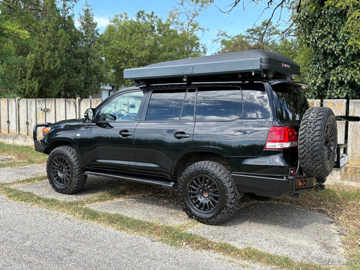 Toyota Land Cruiser 200 V8 4.5 D4D