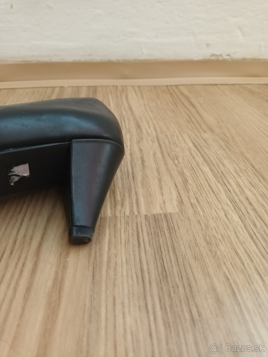 Čierne lodičky - Baťa - 3