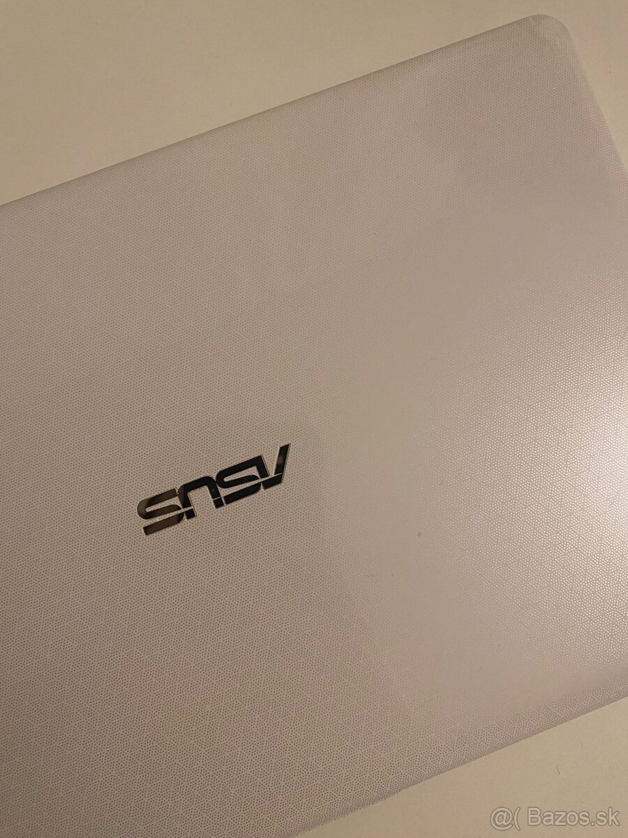 ASUS Vivobook E203NA – kompaktný a ľahký notebook - 3