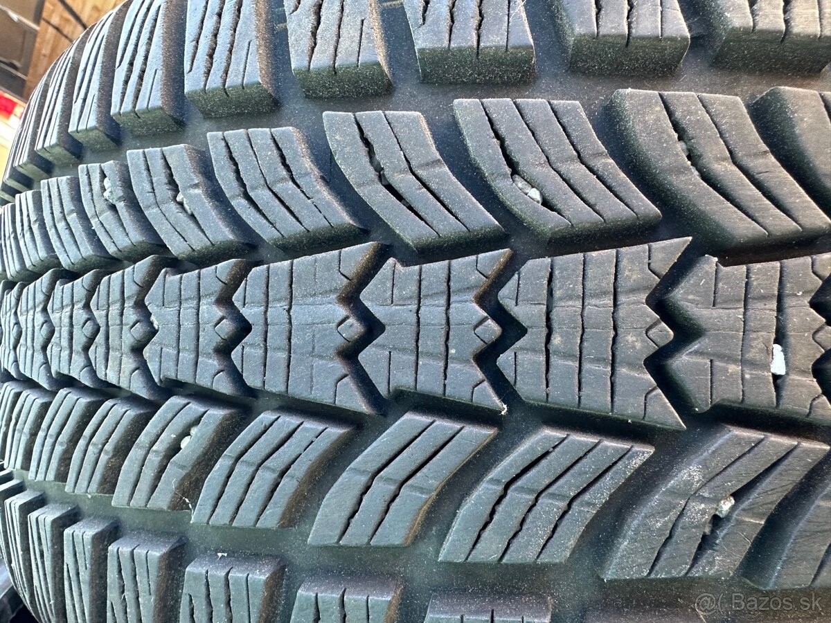 Zimné pneu 225/40 r18 - 3