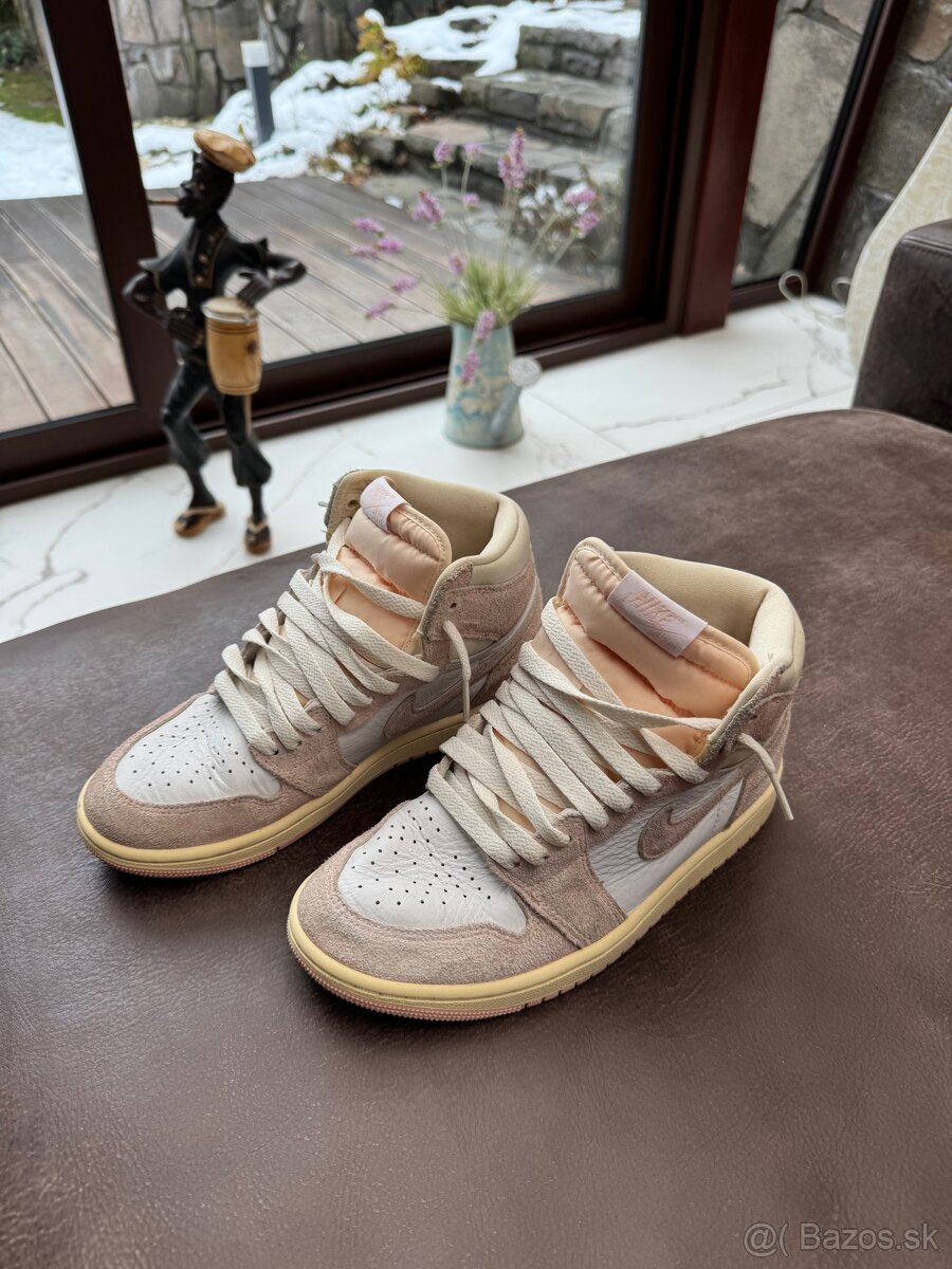 Dámske tenisky Nike Jordan 1 - 3