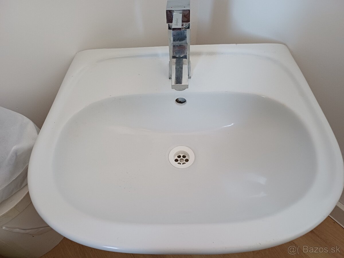 Umývadlo s batériou - 3