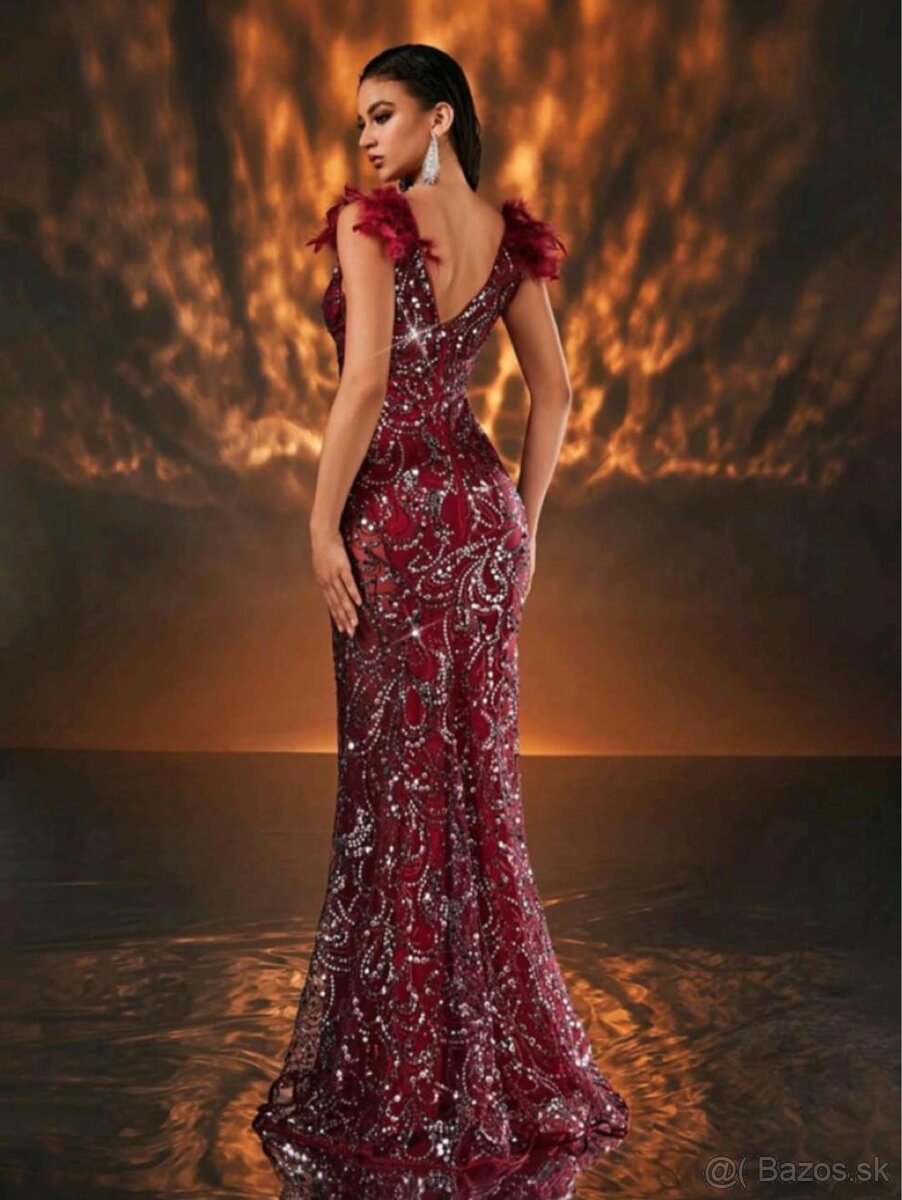 Burgundy šaty s perím - 3