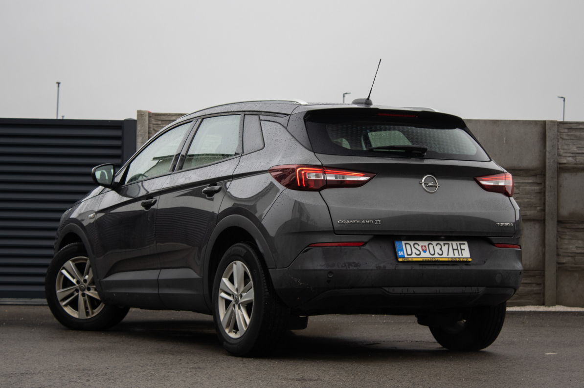 Opel Grandland X 1.6 CDTi 88kW - 3