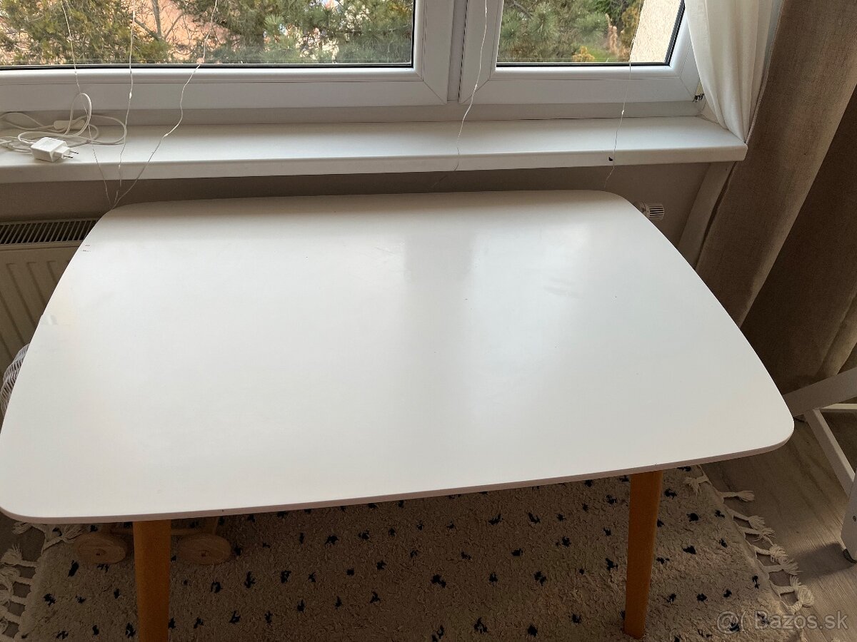 Jedálenský stôl - 3