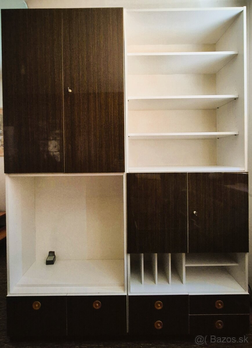 Predám sektorovú obývaciu stenu - 3