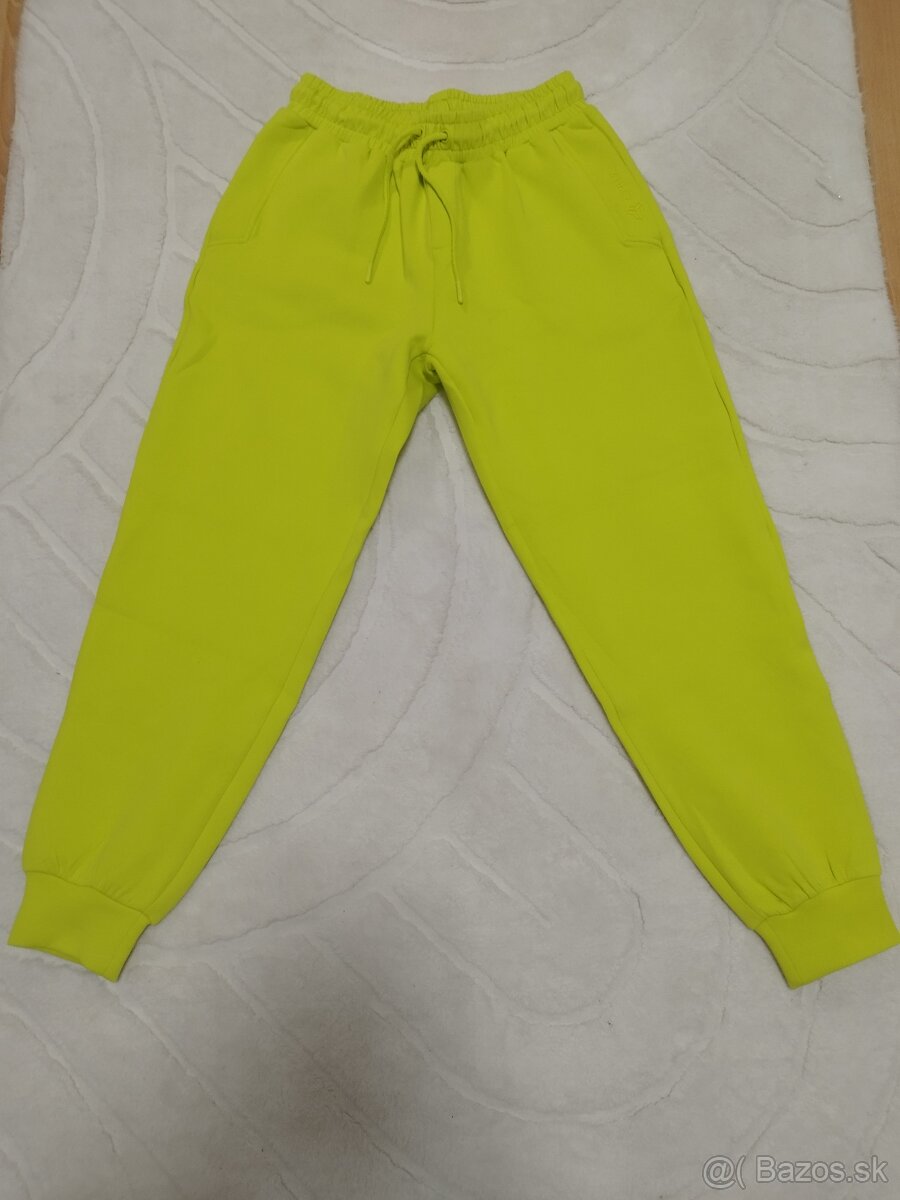 Strix Relaxed Chartreuse - 3